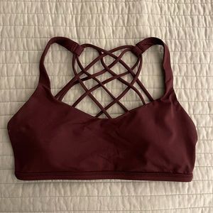 Lululemon sports bra
